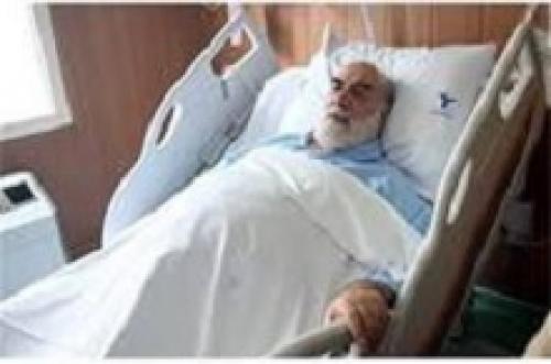 عیادت «آملی‌لاریجانی» از رئیس‌دفتر مقام‌معظم‌رهبری 