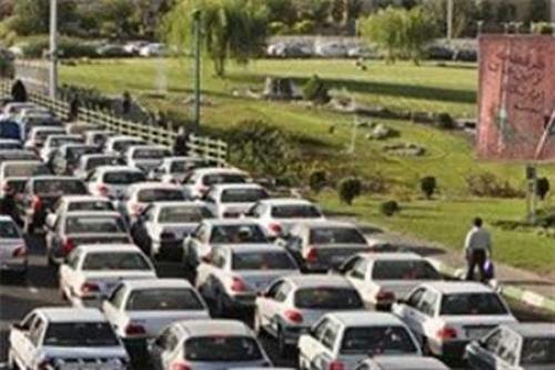 ترافیک سنگین راه‌های منتهی به نمایشگاه کتاب 