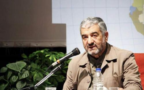 همه امید رهبر انقلاب در گام دوم به جوانان است