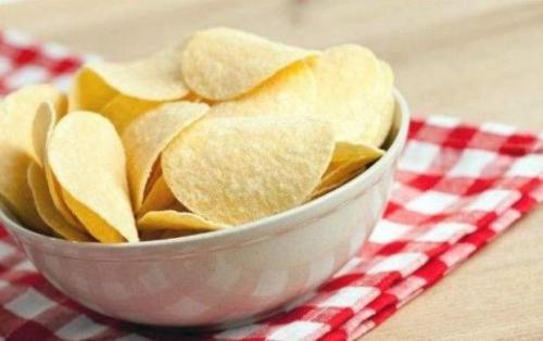 طرز تهیه چیپس خانگی؛ ضررش را به حداقل برسانیم