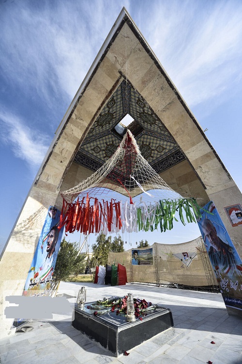  دیدار خانواده شهید پس از ۳۸ سال