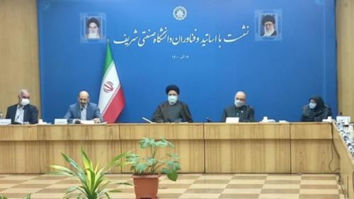  دولت بنا ندارد از کنار دغدغه رهبر انقلاب درباره حفظ نخبگان، رد شود/ فاصله بین دولت و دانشگاه برداشته شود ر
