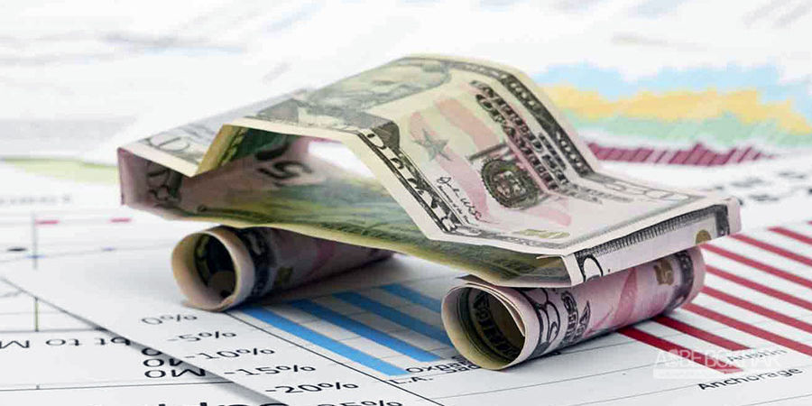  بازار خودرو منتظر مذاکرات وین /قیمت دلار کوتاه آمد