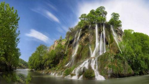 جلوه‌گری پاییز هزار رنگ در لرستان 