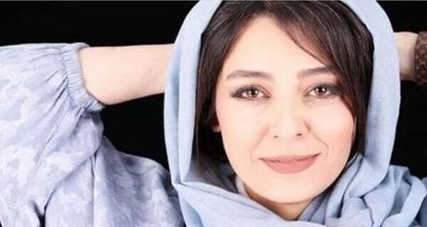  سلفی ساره بیات و همسرش در شب یلدا