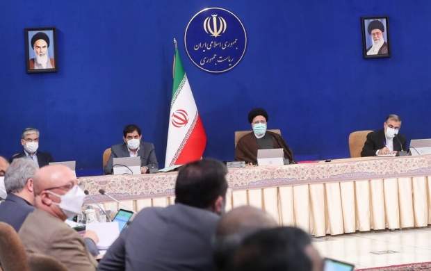 اقدامات  دولت رئیسی برای آرامش بازار و جمع شدن صف‌ها