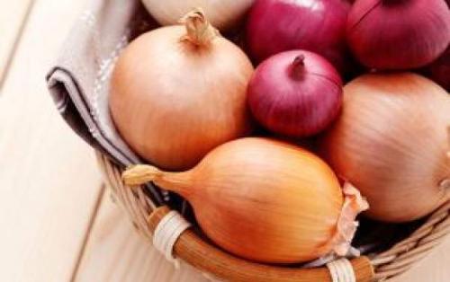  چگونه برای مراقبت از پوست پیاز مصرف کنیم؟