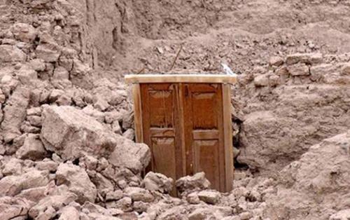 بم؛ شهری که فروریخت ولی نَمُرد/ زمستان ۸۲ را چه کسی یادش رفته؟
