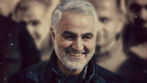 تصویری ناب ازحاج قاسم دربیت الزهرا(ص)