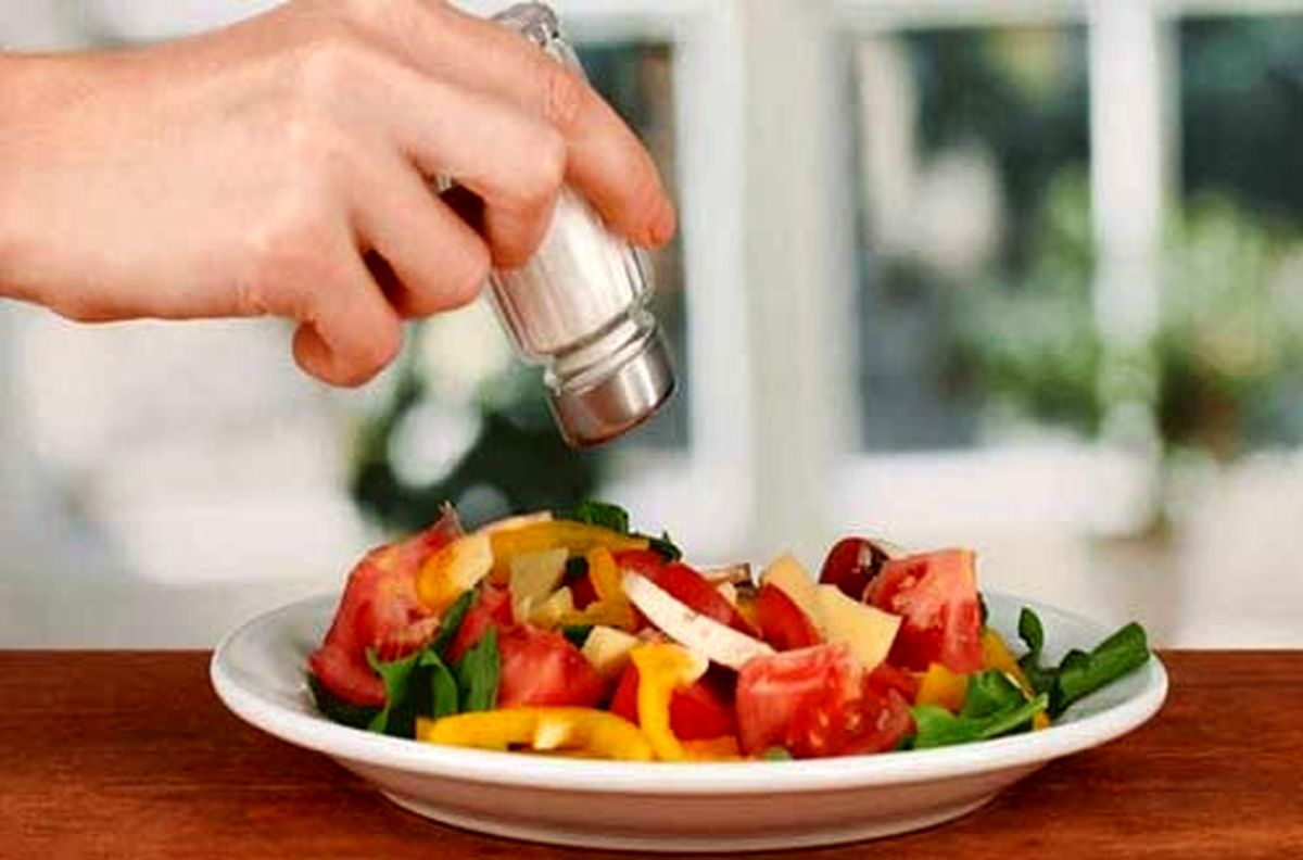  ۶ علت تمایل زیاد به خوردن غذاهای شور