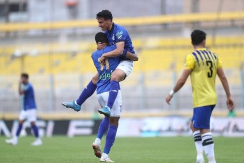 استقلال پس از ۱۰ سال قهرمان نیم‌فصل شد