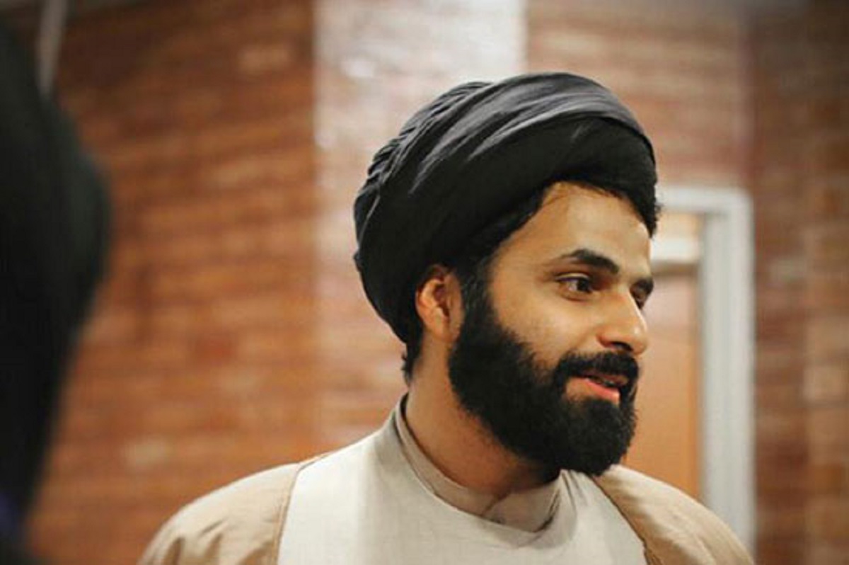 مهدی صدرالساداتی خلع لباس شد 