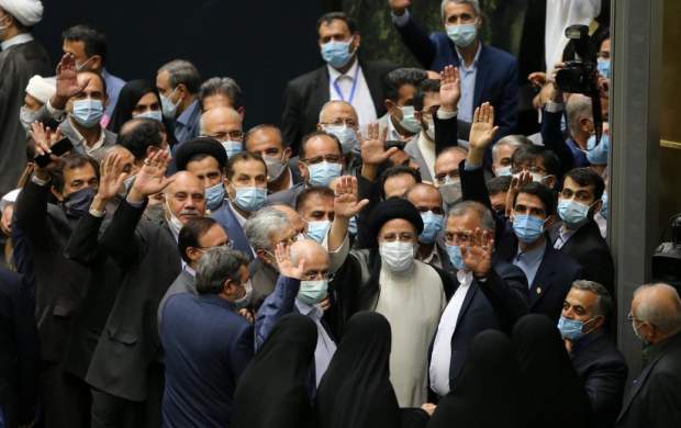 میان دولت و مجلس اختلاف است یا کارها جدی‌تر شده؟/ اصلاح‌طلبان با تخریب مجلس آماده انتخابات می‌شوند