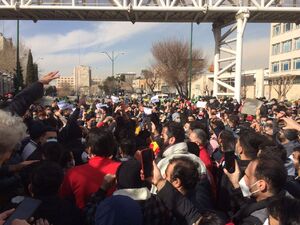  تجمع هواداران پرسپولیس مقابل مجلس 