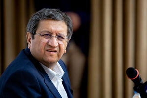 خشم همتی از افزایش تجارت خارجی