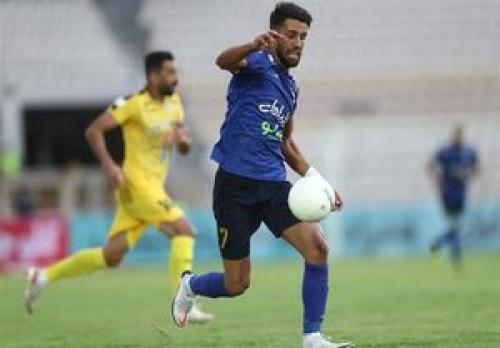  توافق هافبک استقلال با سرخ پوشان 