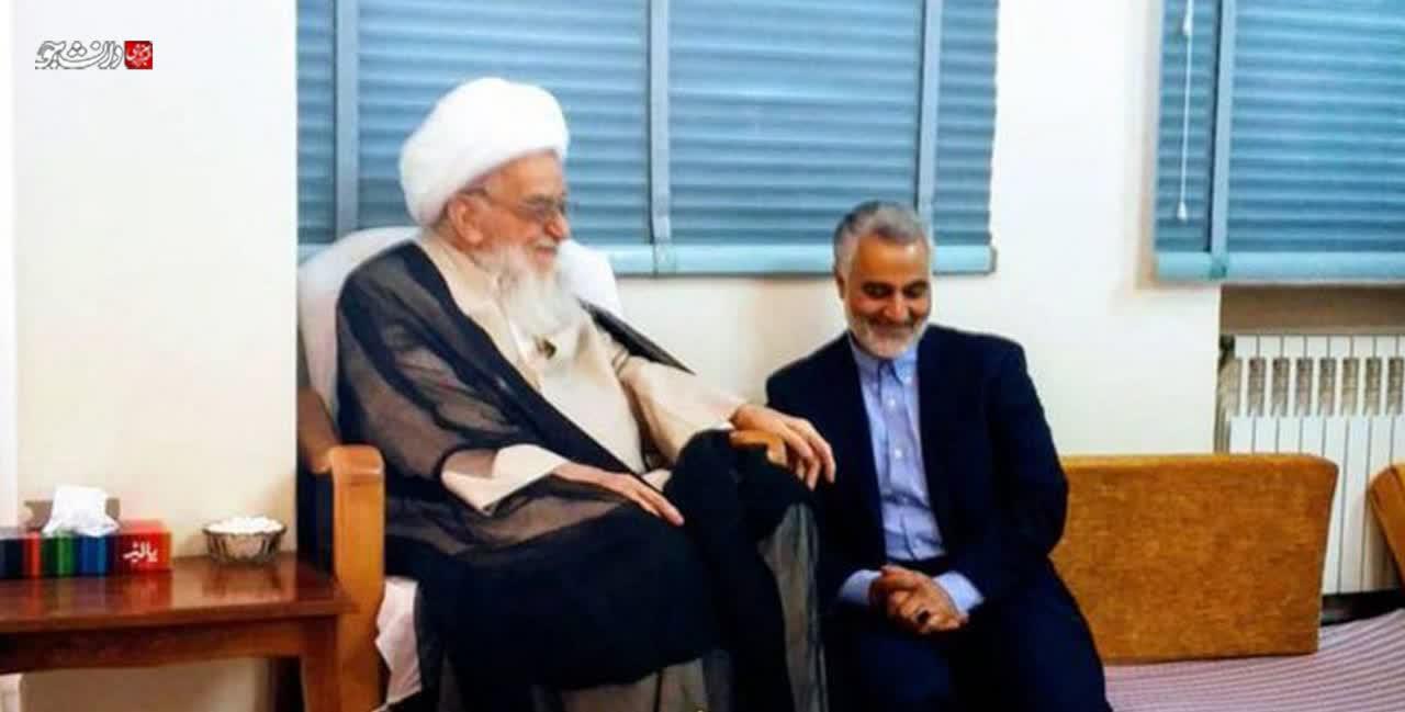 عکس/ حاج قاسم در کنار مرجع عالیقدر
