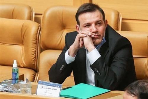 زمان برکناری عزیزی خادم مشخص شد/ ۷ نفر علیه آقای رئیس!