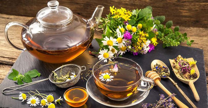 تهییه دمنوشی برای قلب و رفلاکس معده