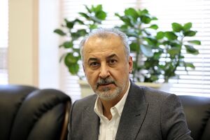 پنجره پرسپولیس دست خودش نیست