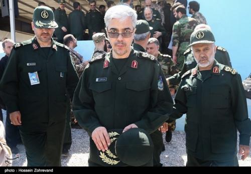 سرلشگر باقری: اگر به فریاد رهبر انقلاب توجه نشود به روزهای ابتدایی جنگ برمی‌گردیم/ هنوز به نیروهای انقلاب اعتماد نمی‌شود