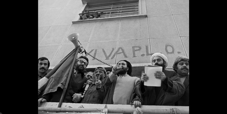 تسخیر یک لانه جاسوسی دیگر/ انقلاب اسلامی 8 روزه تکلیفش را با اسراییل معلوم کرد 
