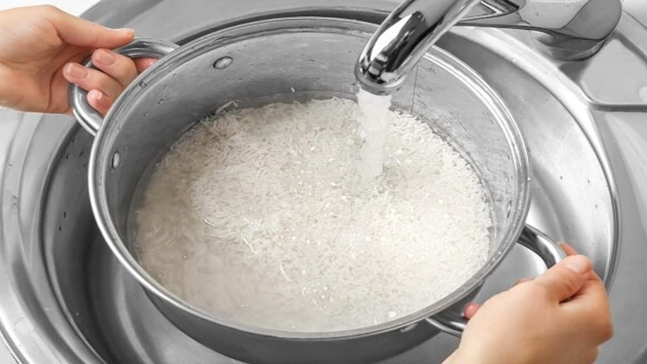  روشی برای از بین بردن سموم برنج قبل از پخت