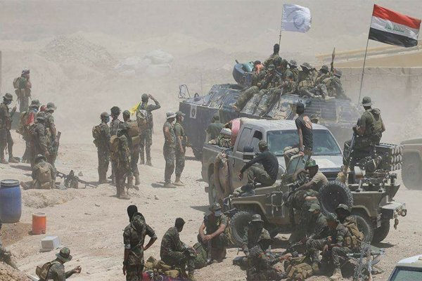 انهدام ۱۸ خودرو بمبگذاری داعش