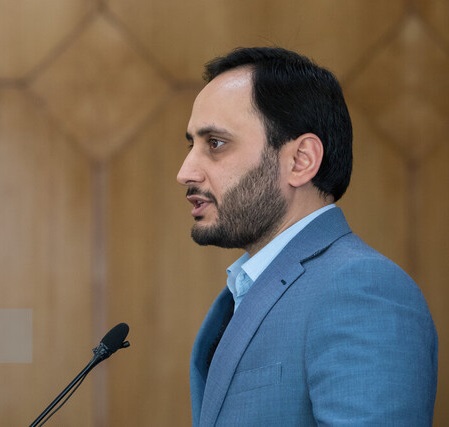  بهادری جهرمی: دولت بر رعایت حقوق کارگران از سوی پیمانکاران تاکید دارد