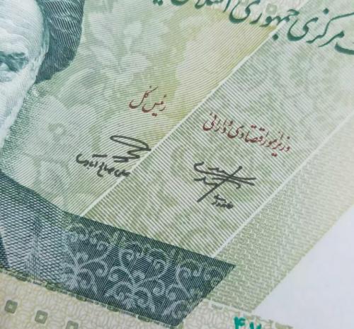 عکس/ امضاهای جدید روی پول
