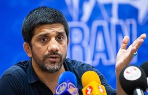 وزیر مرا برکنار کند دستش را هم می‌بوسم