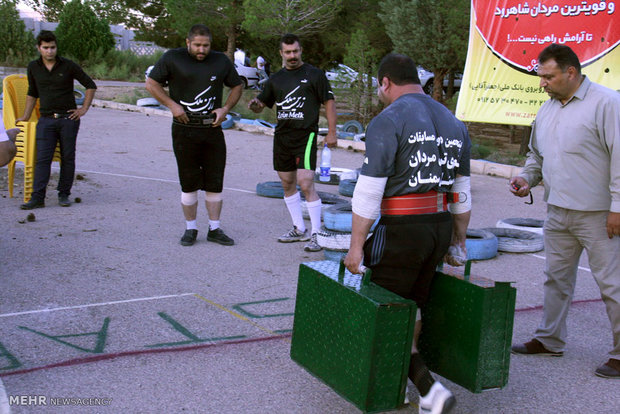 مسابقات قوی ترین مردان میامی برگزار شد