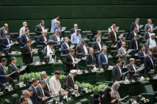 دبیران موقت مجلس دهم انتخاب شدند