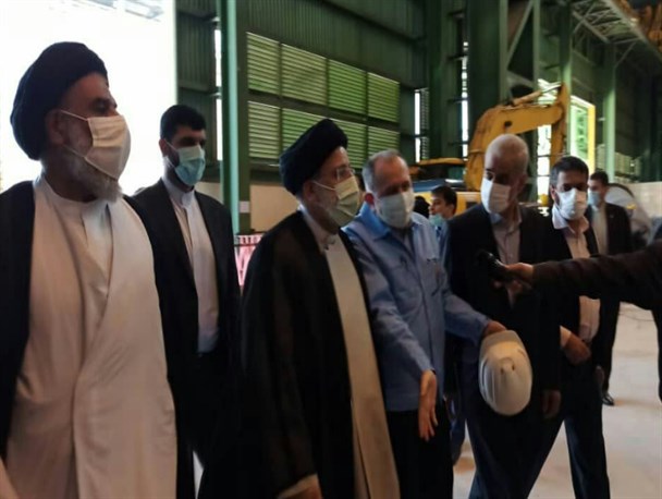 استخدام‌ نیروهای بومی باید در اولویت باشد/ استقبال کاروان‌های راهیان نور از رییس جمهور
