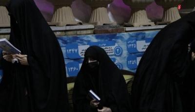 عکس/ فرزندان حاج قاسم در گلزار شهدای کرمان