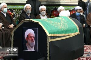 پیکر آیت الله ری شهری تشییع شد