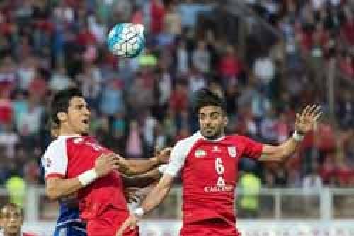 سربازان برای تراکتور به خط شدند 