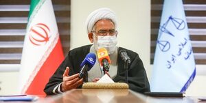  تظاهر به روزه خواری در خودرو جرم است
