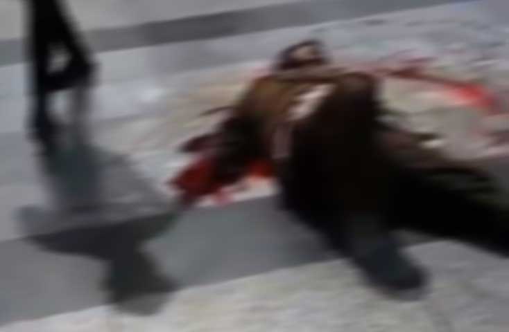 جزئیات حمله با چاقو در صحن پیامبر اعظم(ص) حرم مطهر رضوی/ متهم بلافاصله بازداشت شد/ یک نفر به شهادت رسید + فیلم و تصویر ضارب
