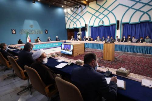  رئیس جمهور: با دانشجویان طوری رفتار شود که روند مهاجرت نخبگان معکوس باشد