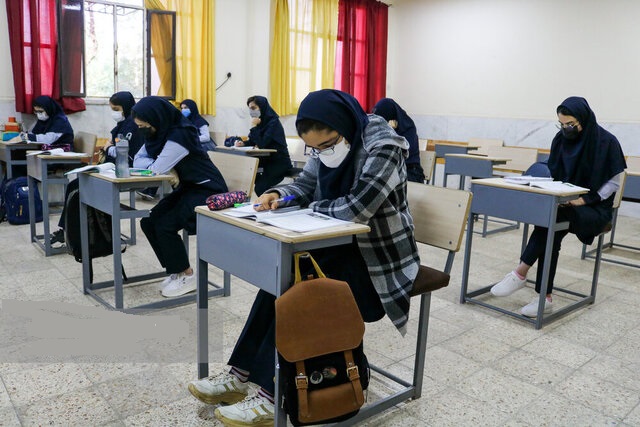  تعطیلی رشته«ریاضی» برخی دبیرستانها بدلیل عدم تقاضا/ عدم ابلاغ نحوه احتساب سوابق تحصیلی درکنکور