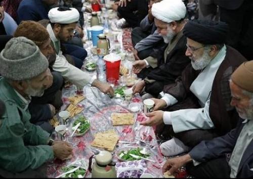  وقتی باورت نمیشه روبروی رییس جمهور نشستی +عکس