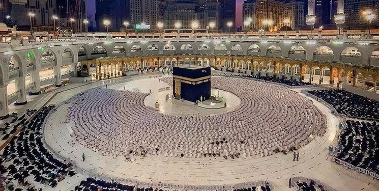 لمس کعبه در حج تمتع امسال ممنوع است