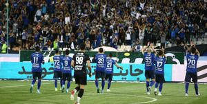  استقبال آجورلو از استقلال در فرودگاه