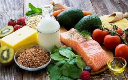 غذاهایی که موجب مسمومیت می‌شوند