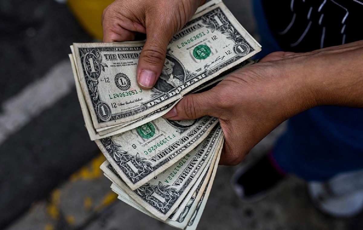 دلار تغییر کانال داد؟/ جدیدترین قیمت دلار و یورو در بازار