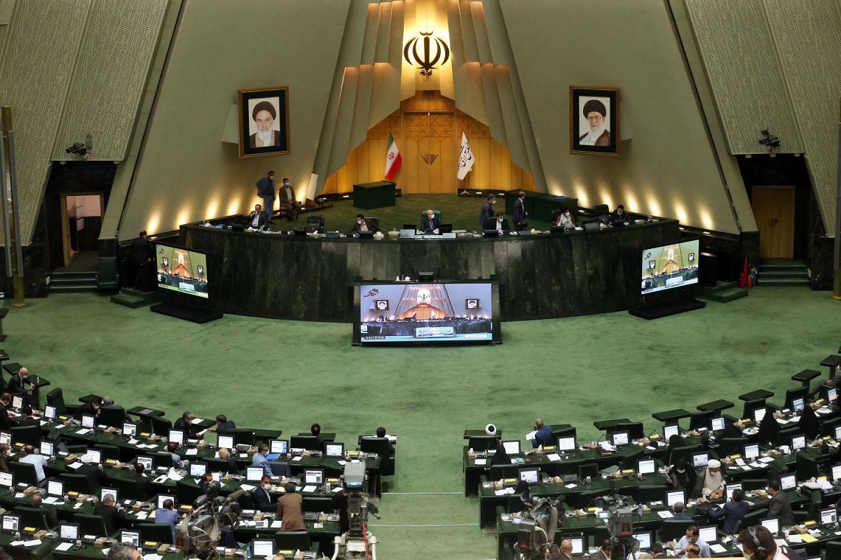  مجلس ۲ هفته تعطیل می‌شود