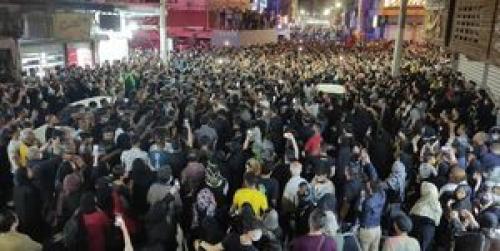 تجمع مردم آبادان در عزای جان‌باختگان 