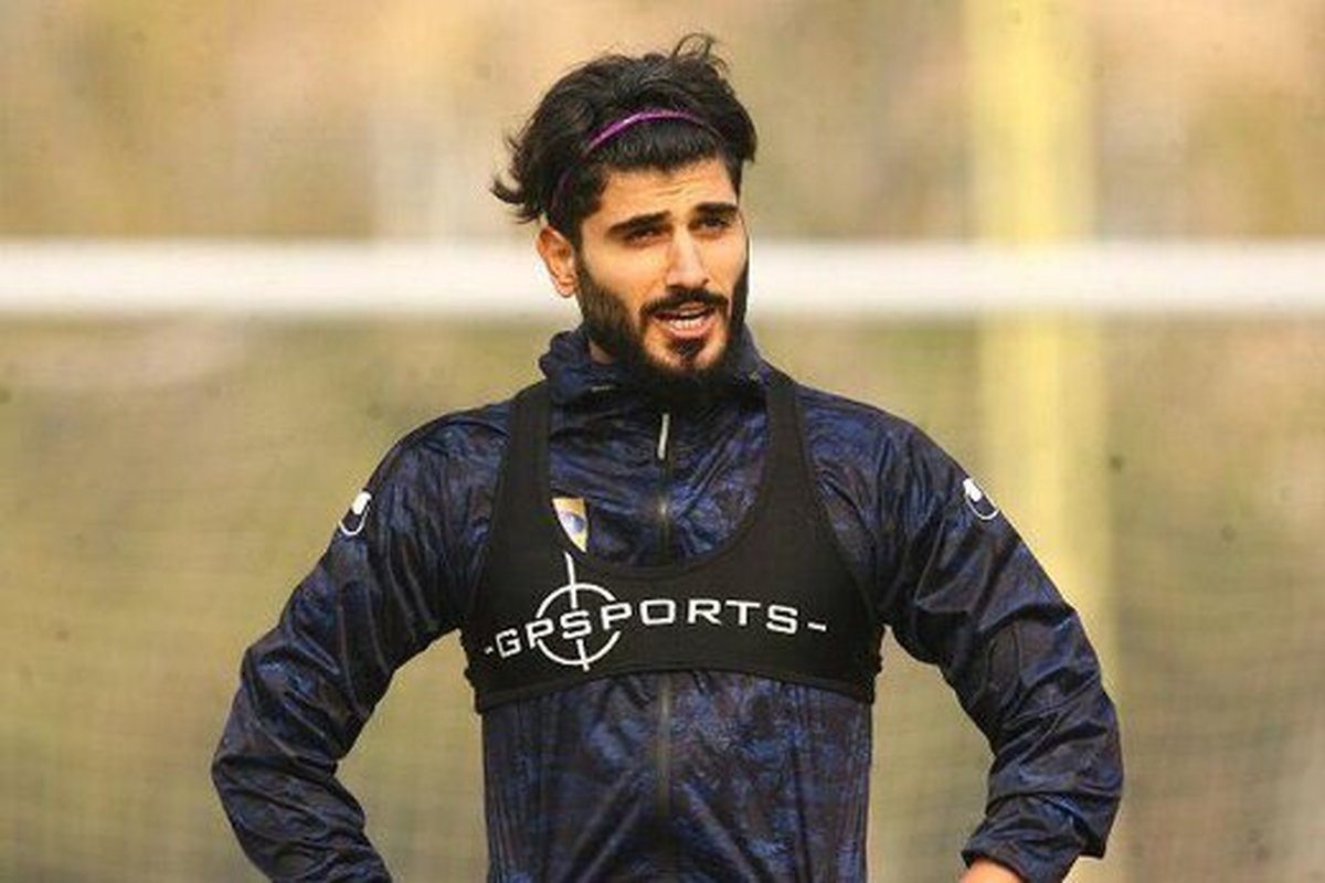  واکنش مدیر پرسپولیس به پیشنهاد به مدافع استقلالی