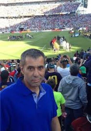 مربی ابی پوشان تماشاگر دیدار آرژانتین-شیلی /عکس 